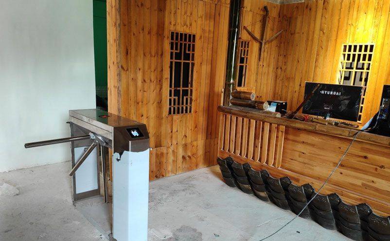 1736231183874623.jpg 1663739838491775.jpg