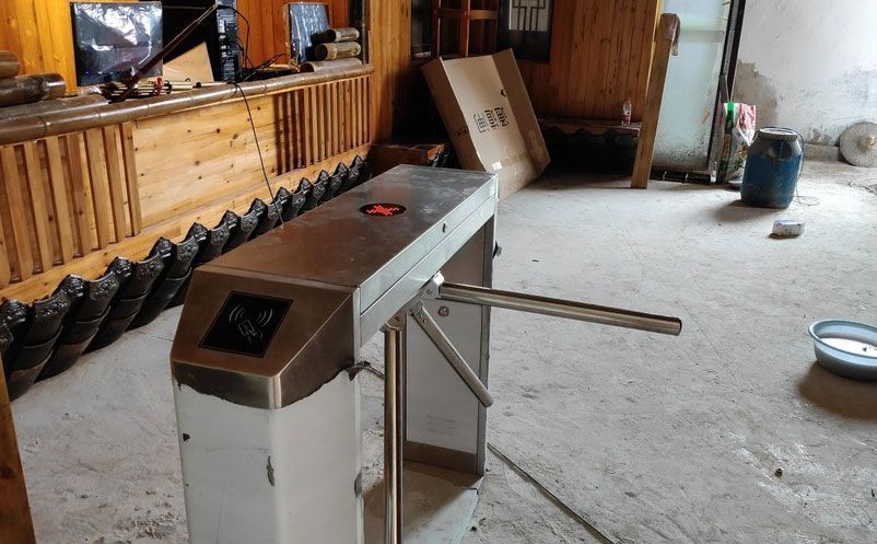 1736231205738756.jpg 1663739846574533.jpg